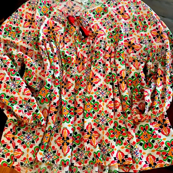 Crown and Ivy blouse.  Size Large. - Picture 1 of 1